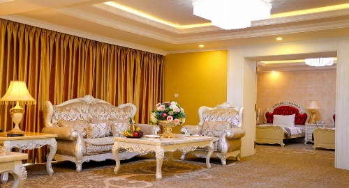 The Grand Kandyan Hotel image 1